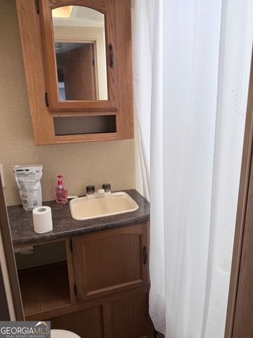 67 Admiral Drive, Hartwell, GA 30643