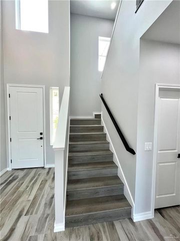 2332 N Peking Street, Mcallen, TX 78501