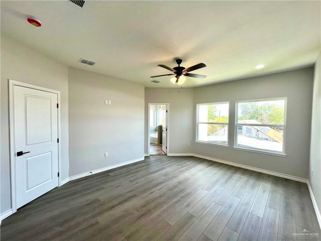 2332 N Peking Street, Mcallen, TX 78501