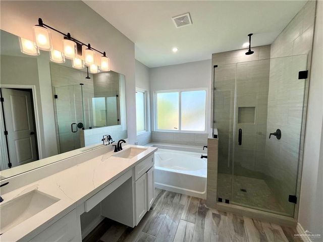 2332 N Peking Street, Mcallen, TX 78501