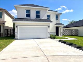 2332 N Peking Street, Mcallen, TX 78501