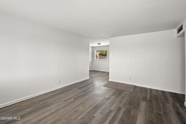 412 INDIAN Place, El Paso, TX 79907