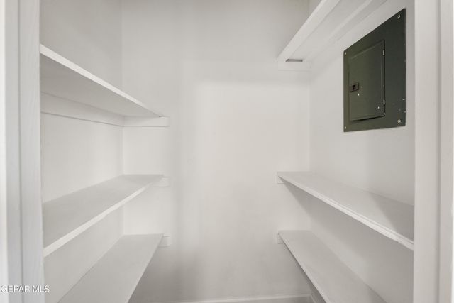 412 INDIAN Place, El Paso, TX 79907