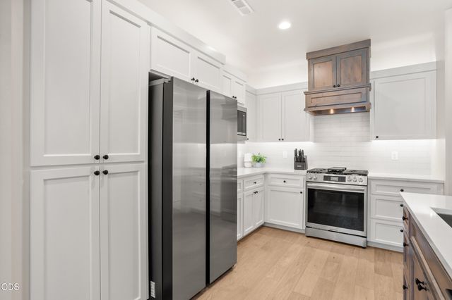 2833 Caldera Lane, Medford, OR 97504