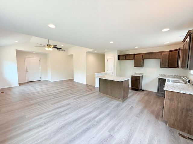 4522 E BROOKHILL DR, Columbia, MO 65202