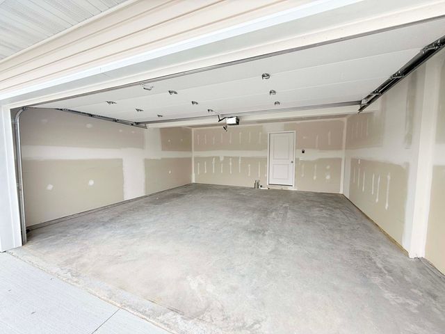 4522 E BROOKHILL DR, Columbia, MO 65202