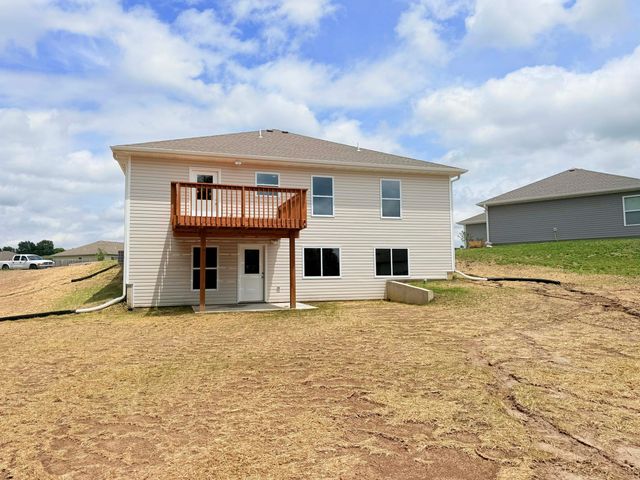 4522 E BROOKHILL DR, Columbia, MO 65202