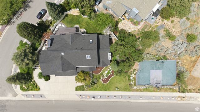 3439 E CANYON COVE DR, Holladay, UT 84121