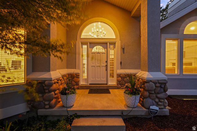 3439 E CANYON COVE DR, Holladay, UT 84121