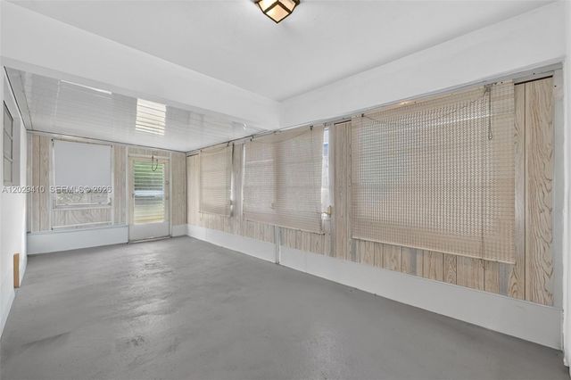 365 NW 46th Street, Oakland Park, FL 33309