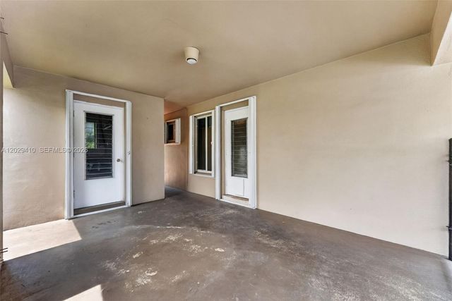 365 NW 46th Street, Oakland Park, FL 33309