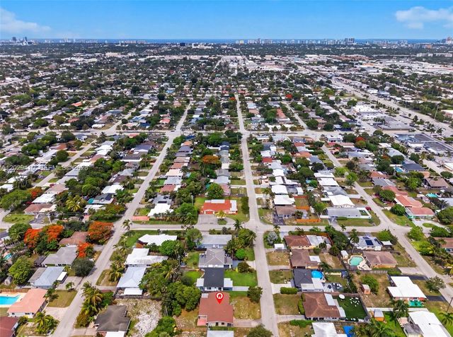 365 NW 46th Street, Oakland Park, FL 33309