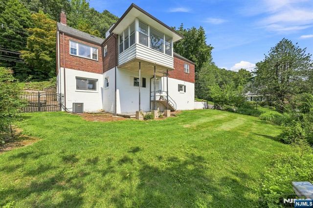 1219 Valley Road, Clifton, NJ 07043
