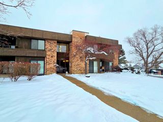 1365 N Sterling Avenue 214D, Palatine, IL 60067