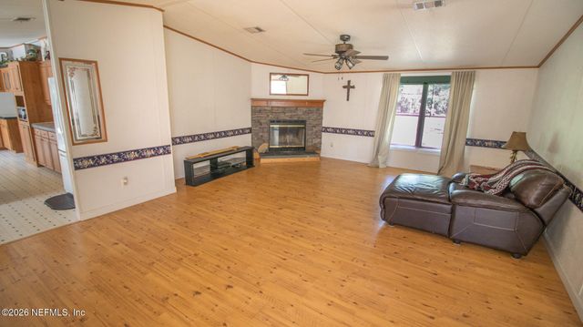 17824 NE 143RD Terrace, Waldo, FL 32694