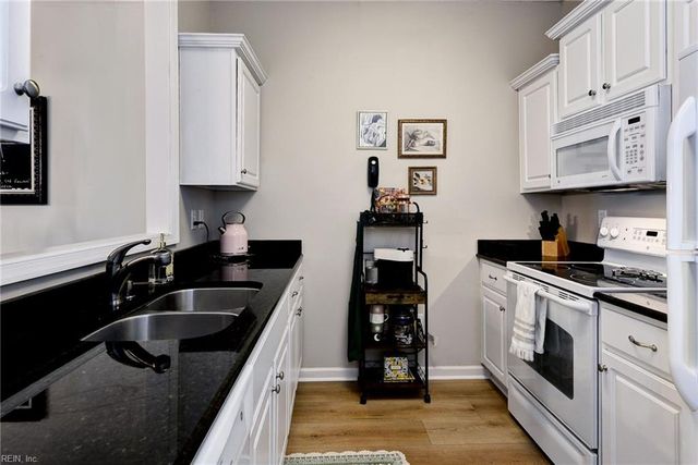 1805 Duntrune GLN, Williamsburg, VA 23188