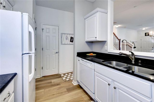 1805 Duntrune GLN, Williamsburg, VA 23188