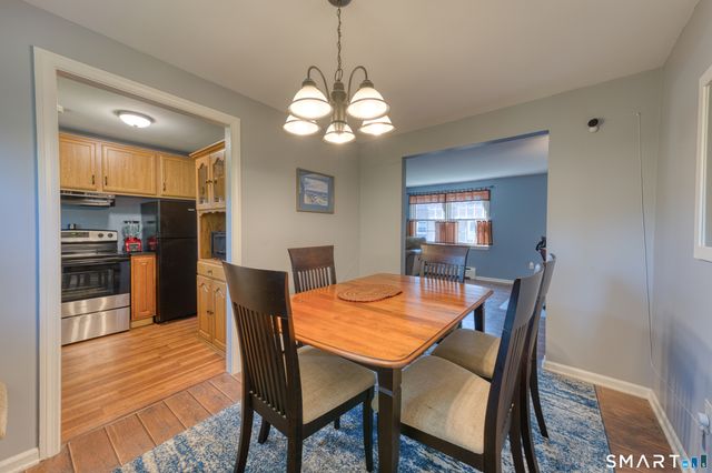 45 Brewster Road B, Glastonbury, CT 06033