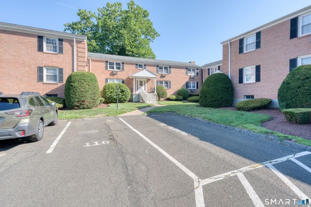45 Brewster Road B, Glastonbury, CT 06033