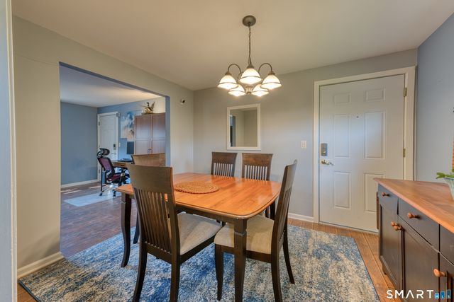 45 Brewster Road B, Glastonbury, CT 06033