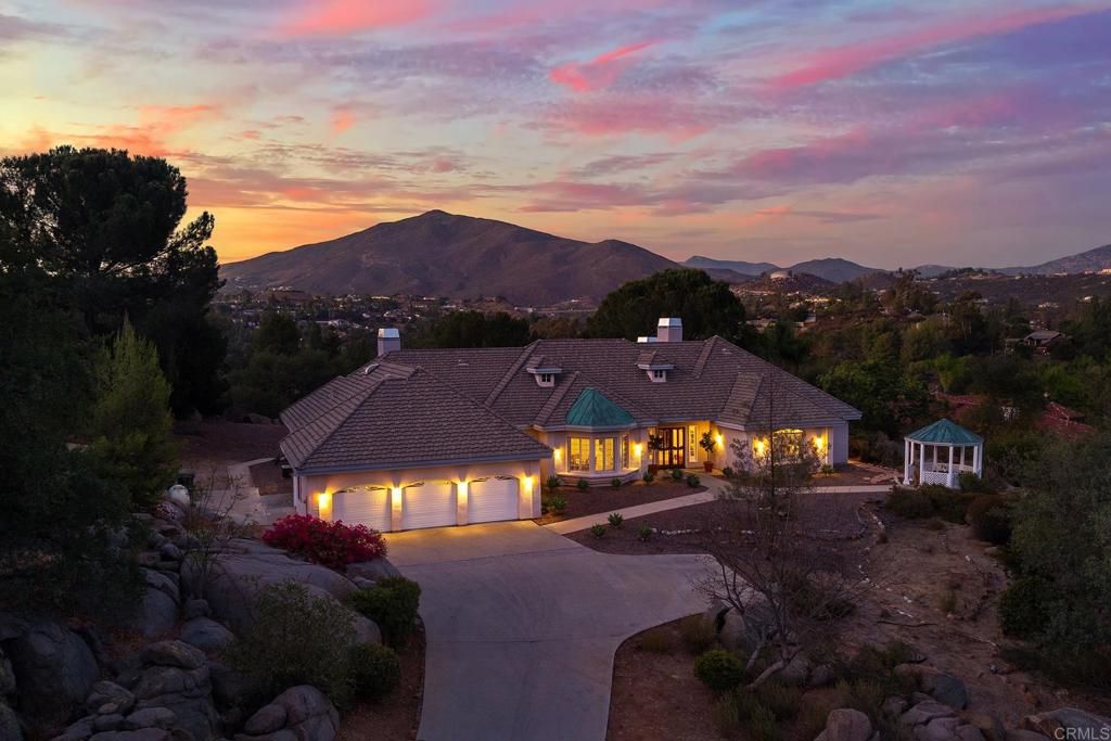 Image 1 of property listing at 3157 VIA VIEJAS OESTE, Alpine, CA 91901
