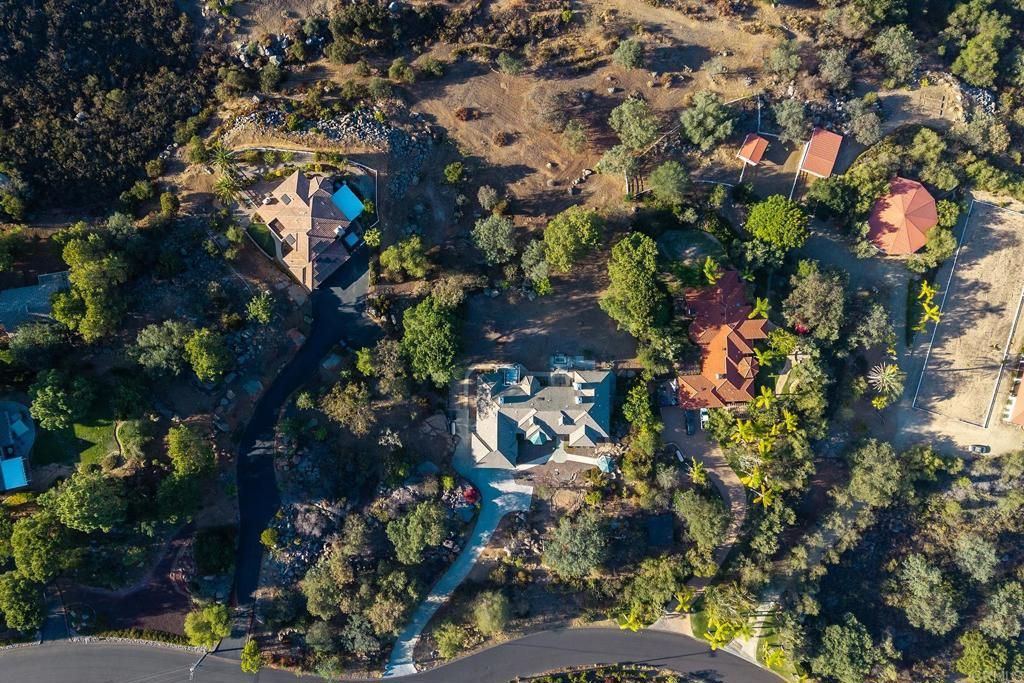Image 56 of property listing at 3157 VIA VIEJAS OESTE, Alpine, CA 91901