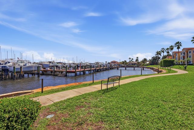 110 Yacht Club Way 306, Hypoluxo, FL 33462