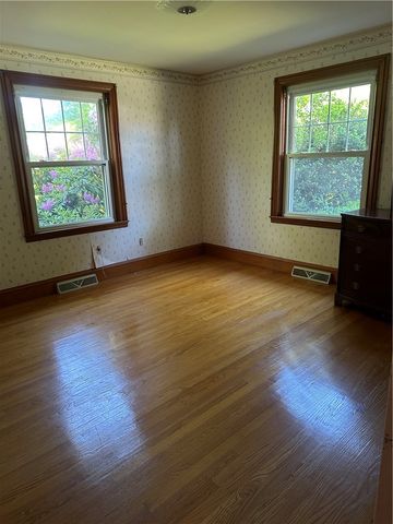 6 CHURCH Street, Smithfield, RI 02828