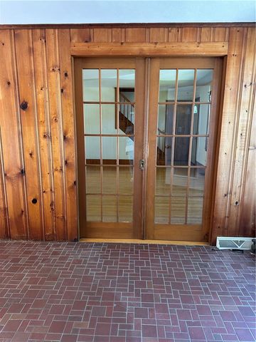 6 CHURCH Street, Smithfield, RI 02828