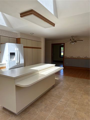 6 CHURCH Street, Smithfield, RI 02828