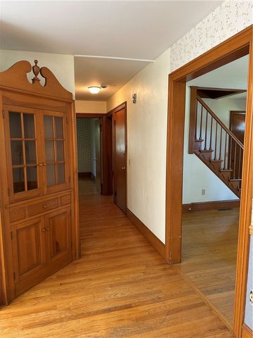 6 CHURCH Street, Smithfield, RI 02828
