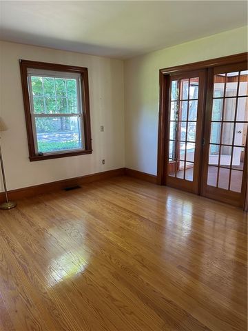 6 CHURCH Street, Smithfield, RI 02828
