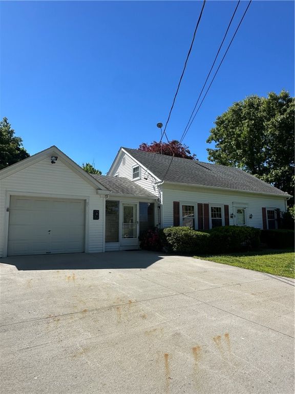 6 CHURCH Street, Smithfield, RI 02828
