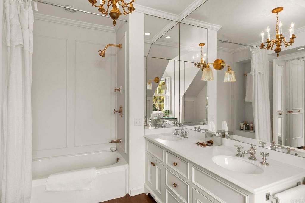 Image 29 of property listing at 7716 Lookout Drive, La Jolla, CA 92037