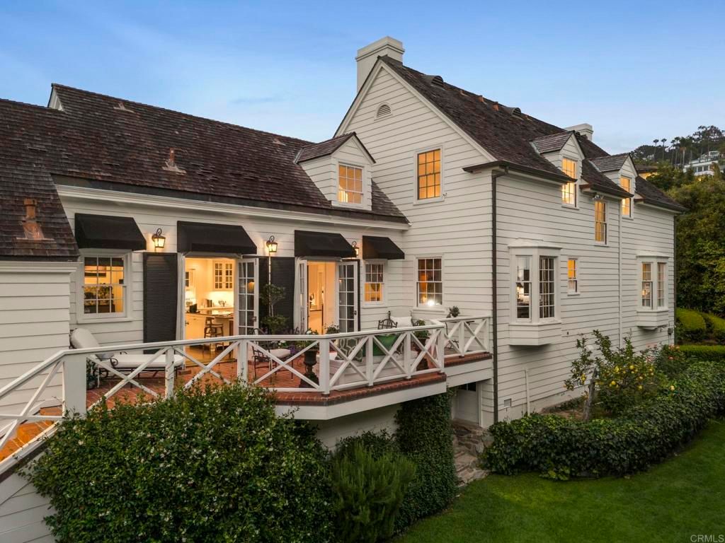 Image 3 of property listing at 7716 Lookout Drive, La Jolla, CA 92037