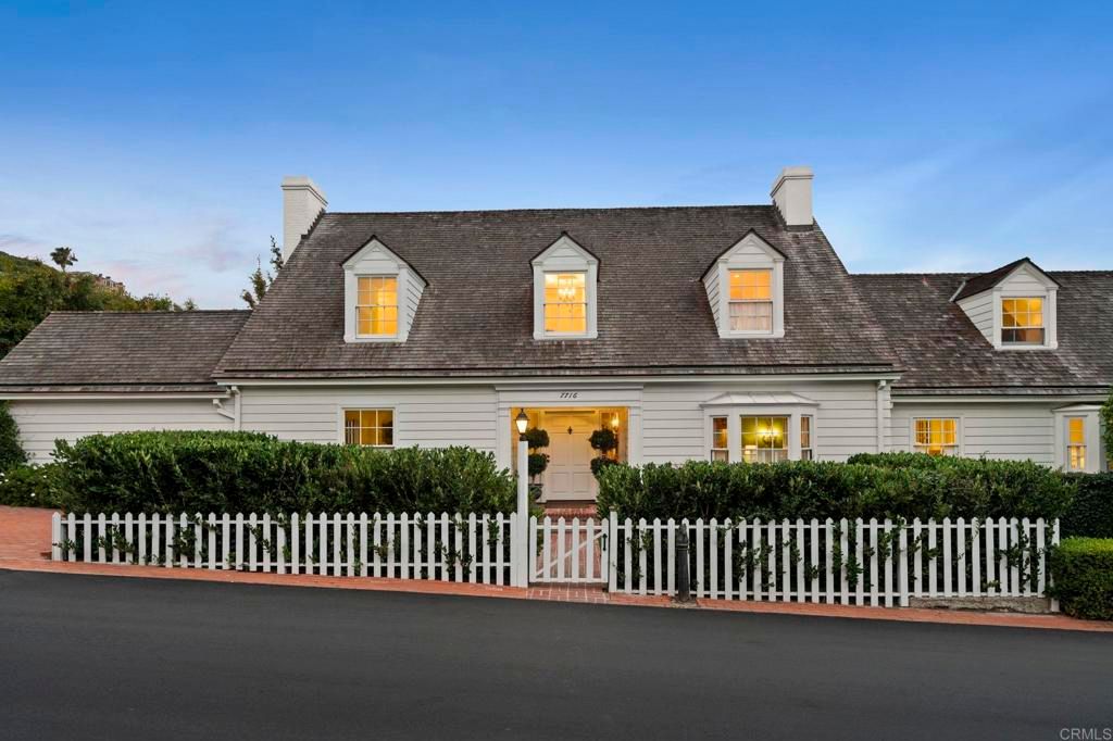 Image 35 of property listing at 7716 Lookout Drive, La Jolla, CA 92037