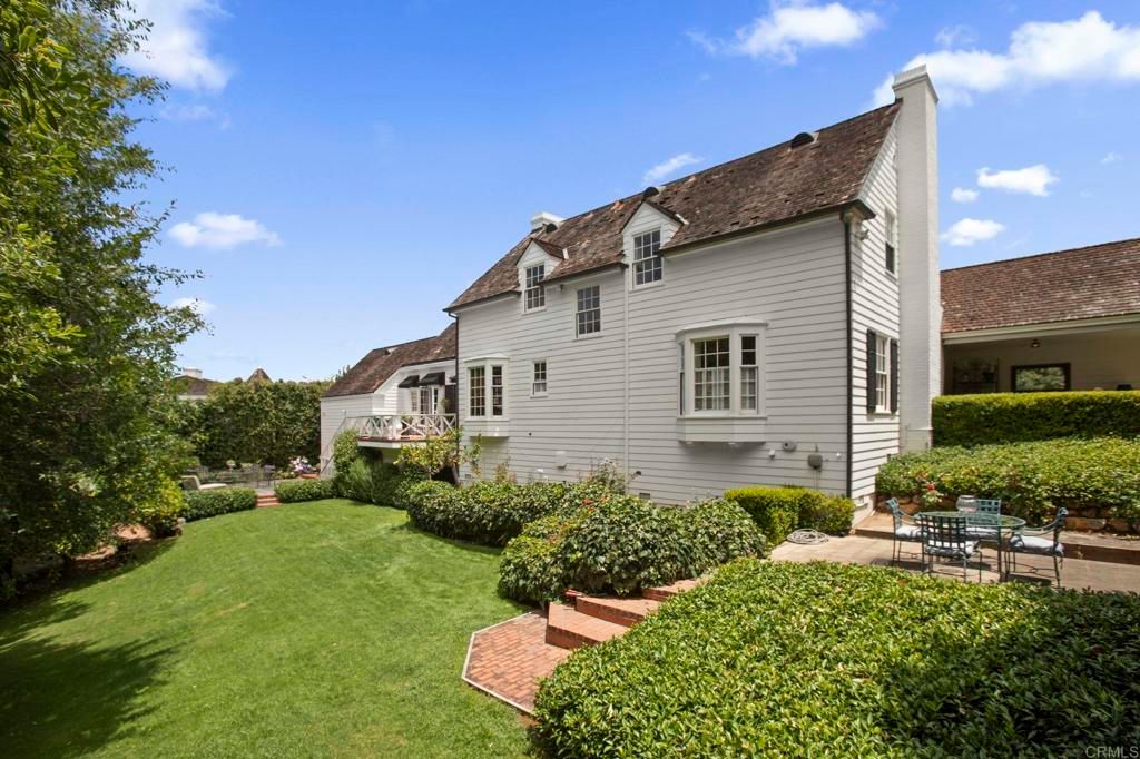 Image 4 of property listing at 7716 Lookout Drive, La Jolla, CA 92037