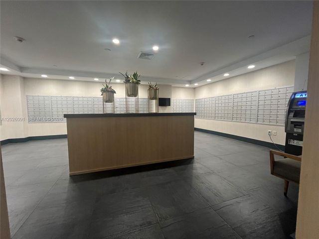 90 SW 3rd St 1705, Miami, FL 33130