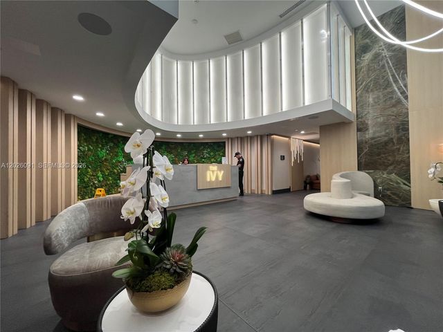 90 SW 3rd St 1705, Miami, FL 33130