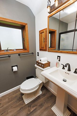 29134 White Oak LANE, Waterford, WI 53185