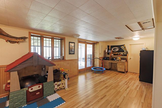 29134 White Oak LANE, Waterford, WI 53185