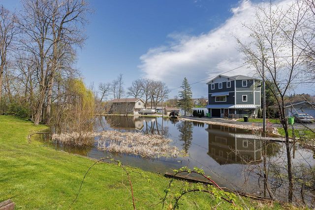 29134 White Oak LANE, Waterford, WI 53185