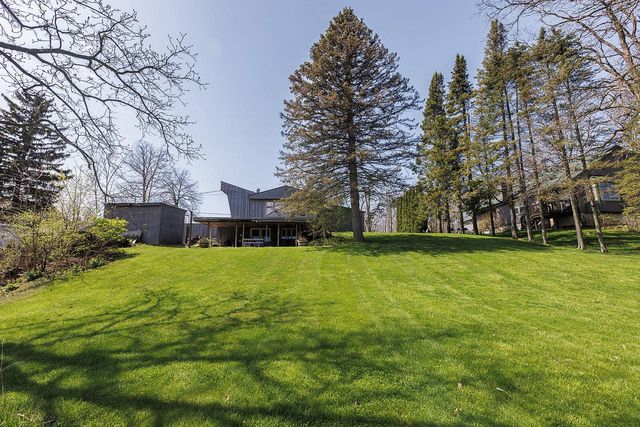 29134 White Oak LANE, Waterford, WI 53185