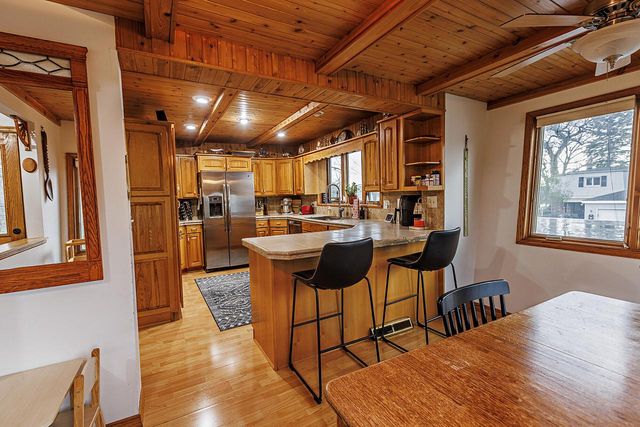 29134 White Oak LANE, Waterford, WI 53185