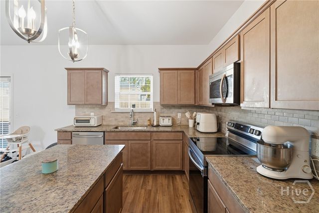 1208 Turpentine Trail, Hinesville, GA 31313