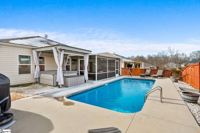 320 Fox Hollow Lane, Pelzer, SC 29669