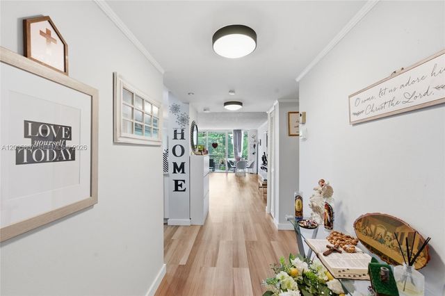 625 Oaks Dr 304, Pompano Beach, FL 33069