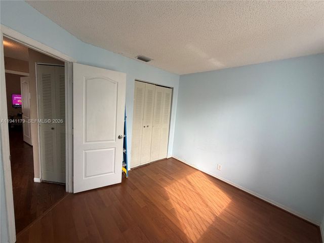 810 NE 212th Ter 2, Miami, FL 33179