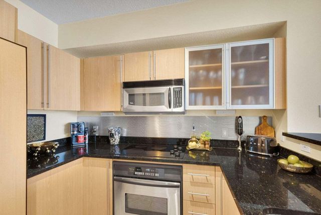 1551 N Flagler Drive 804, West Palm Beach, FL 33401