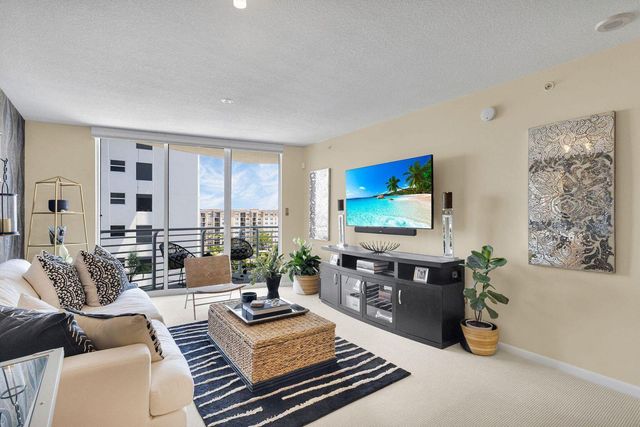 1551 N Flagler Drive 804, West Palm Beach, FL 33401